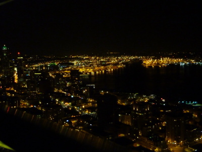 展望台から眺めるシアトルの夜景