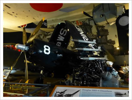 Douglas SBD-4 Dauntless