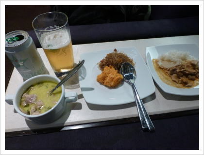 ラウンジ食
