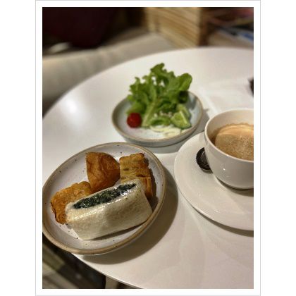 ラウンジ飯